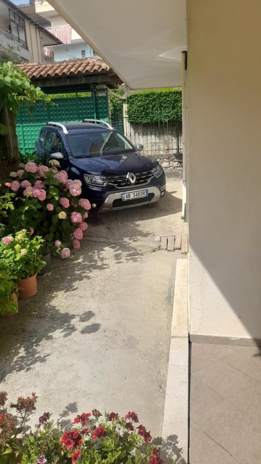 George 1 Apartment Gjirokaster Bagian luar foto